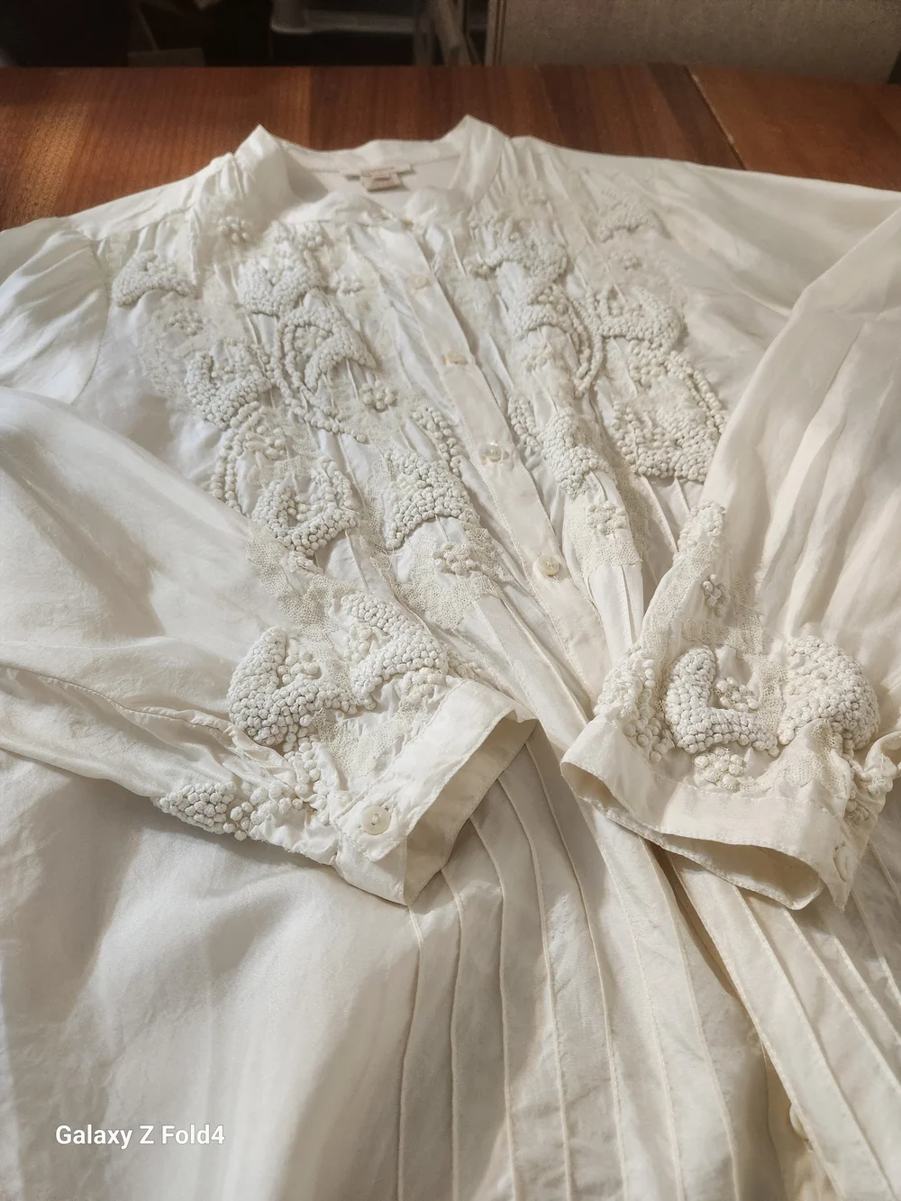 Sundance Ivory Beaded Pintuck Button-Down Blouse Sz12 - Picture 15 of 15